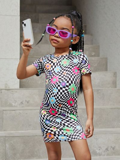 SHEIN Kids Cooltwn Young Girl's Casual Knitted Short Sleeve Dress With Floral & Checkerboard Pattern Print For Spring/Summer