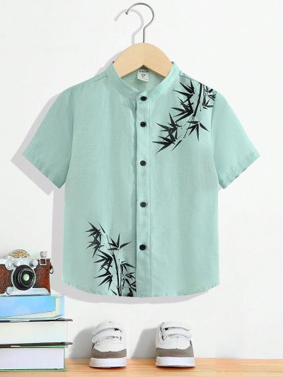 SHEIN Kids SUNSHNE 1pc Young Boy Bamboo Leaf Pattern Stand Collar Short Sleeve Shirt