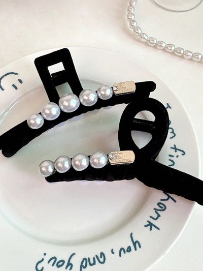1pc Black Velvet Hair Claw Clip With Large Pearl Decoration For Women, Suitable For Updo Hair Styles
