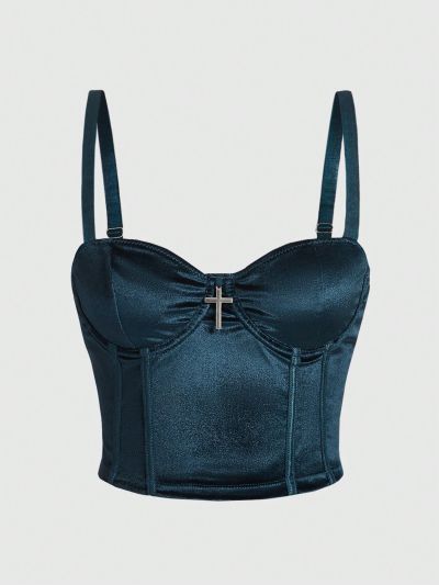 ROMWE Goth Plus Size Cross Detail Tight Fit Camisole Top