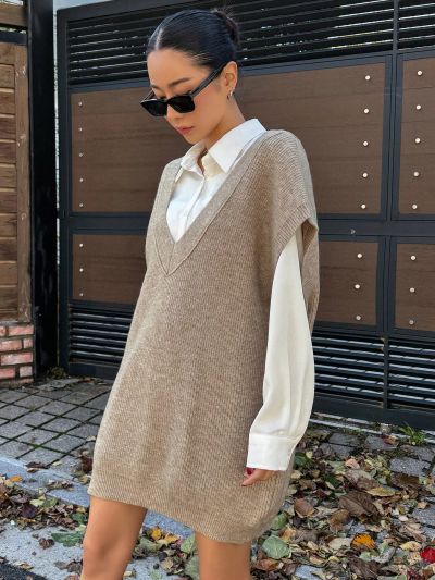 Dazy Star Women's Long Knitted Sweater Vest With Back Tie