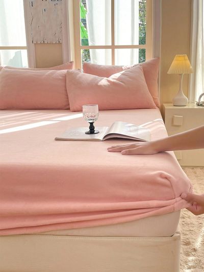 3pcs Light Pink Crystal Velvet Bedding Set (Fitted Sheet + Pillowcases)