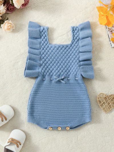 Cute And Casual Knitted Jumpsuit With Lace Details For Baby Girls