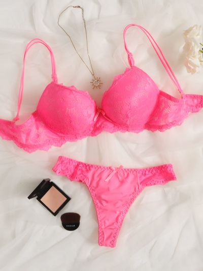 Floral Lace Underwire Lingerie Set