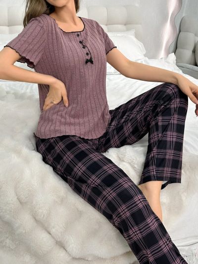Women's Short Sleeve Ribbed Top And Capri Pants Pajama Set