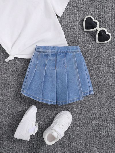 SHEIN Baby Girl Stylish Denim Skorts With Pleated Design
