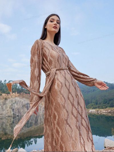 SHEIN Mulvari Solid Color Round Neck Long Sleeve Dress