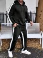 Extended Sizes Contrast Side Seam Kangaroo Pocket Hoodie And Sweatpants Set For Men