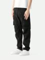 Manfinity EMRG Men's Simple Solid Color Big Pocket Cargo Pants