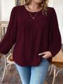 SHEIN LUNE Plus Size Solid Color Hollow Out Embroidery T-Shirt