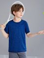 SHEIN Boys And Girls Fit Sports Breathable Round Neck Graphic Knitted Short-Sleeved T-Shirt Sportswear