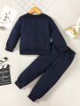 SHEIN Kids EVRYDAY Young Boy Solid Pocket Patched Quilted Sweatshirt & Sweatpants