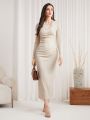 SHEIN Modely Solid Color Asymmetric Collar & Pleats Decor Dress