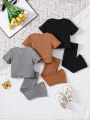 3pcs/Set Baby Girls' Letter Patched Tee And Shorts Outfit