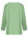 Plus Size Women's Long-Sleeve T-Shirt With Curved Hem