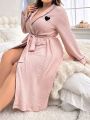 Plus Size Women'S Belted Robe With Heart Embroidery