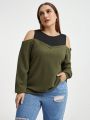 SHEIN Essnce Women's Plus Size Colorblock Cutout Shoulder T-shirt