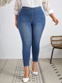 EMERY ROSE Plus Size Tight-Fitting Elastic Comfortable Mid-Waist Simple Fashion Jeans