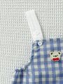 SHEIN 2pcs Baby Boy's Casual College Style Bear Logo Blue And White Plaid Overalls Set With Stand Collar Shirt, Spring/Summer Outfit