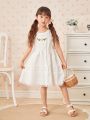 SHEIN Kids SUNSHNE Music Festivals Young Girls' Lovely Lace Edging & Embroidery Detail Sleeveless Country Style Dress For Daily Casual Or Vacation In Summer