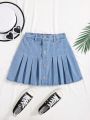 SHEIN Teen Girl's Fashionable, Casual And Comfortable Pleated Denim Skirt With Four-Button Closure