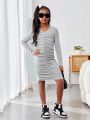 SHEIN Kids Cooltwn Tween Girls' Street Style Solid Color V-Neck Pleated Bodycon Dress