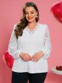 EMERY ROSE Plus Size Lace Lantern Sleeve Top With V-neckline