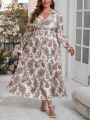 SHEIN Clasi Plus Size Women's Bell Sleeve Dress With Cashew Flower Print