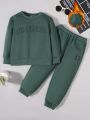SHEIN Kids EVRYDAY Young Boy Letter Embossed Thermal Lined Sweatshirt & Sweatpants