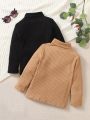 SHEIN Kids EVRYDAY Young Boy 2pcs Turtle Neck Ribbed Knit Tee