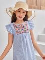 SHEIN Kids SUNSHNE Tween Girls' Loose Fit Casual Knitted Striped Dress With Embroidered Flowers