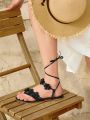 Styleloop Women's Spring And Summer Flat Lace-Up Round Toe Flat Sandals Resort Style Black Versatile ,Flat Sandals With Floral Decoration