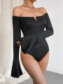 SHEIN Privé Off Shoulder V-neckline Design Bodycon Jumpsuit