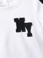 SHEIN Kids SPRTY Young Boy Black And White Letter Printed Two-piece Set For Summer, Featuring Leisure, Sporty, Street Style With Round Collar And Regular Sleeves