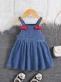 SHEIN Baby Girl's Lovely Doll Collar Denim Dress With Bowknot And Soft Washed Fabric