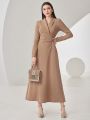 SHEIN Modely Solid Color Shawl Collar Long Sleeve Dress