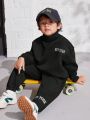 SHEIN Young Boy Loose Fit High Neck Letter Print Sweatshirt And Pants Two-Piece Set