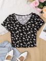 SHEIN Teenage Girl's Knitted Short Sleeve T-Shirt With Small Floral Print & Wavy Hem Design