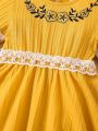 SHEIN Kids Nujoom 1pc Little Girls' Princess Style Flower Embroidered Short Sleeve Long Dress For Summer