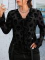 SHEIN Coolane Women's Plus Size Skull Patchwork Plush Fabric Ruffled Hem Lace-Up Top - Black