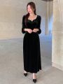 DAZY Women's Sweetheart Neck Velvet Lantern Sleeve Dress