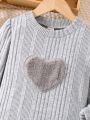 SHEIN Kids EVRYDAY Little Girls' Heart Graphic Round Neck Long Sleeve Sweatshirt