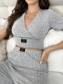 Women's Solid Color Ribbed Knitted Pajama Set With Patch Detail