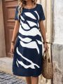 Women'S Round Neck Semi-Transparent Fabric Geometric Line Printed A-Line Dress