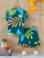 SHEIN Kids SUNSHNE Toddler Boys' Vacation Style Printed Short Sleeve T-Shirt And Shorts Set