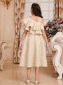 SHEIN Kids Nujoom Tween Girls' Slim Fit Adorable Oblique-Shoulder Jacquard Dress With Ruffle Trimmed Short Sleeves