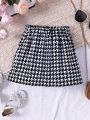 SHEIN Kids QTFun Girls' Cute Plaid Zippered Half Skirt With Buttons For Fall And Winter