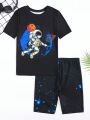 SHEIN Teenage Boys' Casual & Comfortable Astronaut Pattern Short Sleeve Top And Shorts Homewear Set