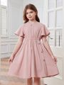 SHEIN Kids SUNSHNE Tween Girls' Knitted Solid Color Round Neck Ruffle Trim Fit & Flare Dress With Waistline For Summer