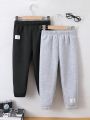 SHEIN Kids EVRYDAY Toddler Boys' Comfy & Cool Classic All-Match 2pcs/Set Sweatpants With Letter Patched, Spring/Summer